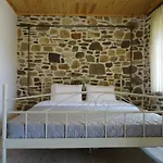 Luxury Stone Villa In Nikiti 빌라 *