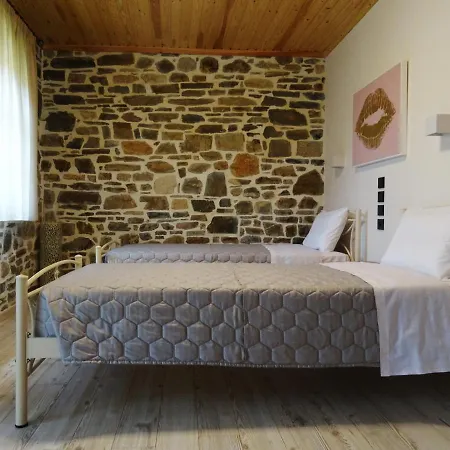 Vila Luxury Stone Villa In Nikiti