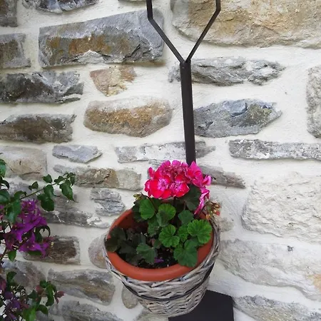 Βίλα Luxury Stone Villa In Nikiti