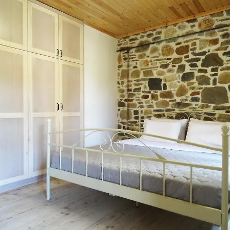 Βίλα Luxury Stone Villa In Nikiti *